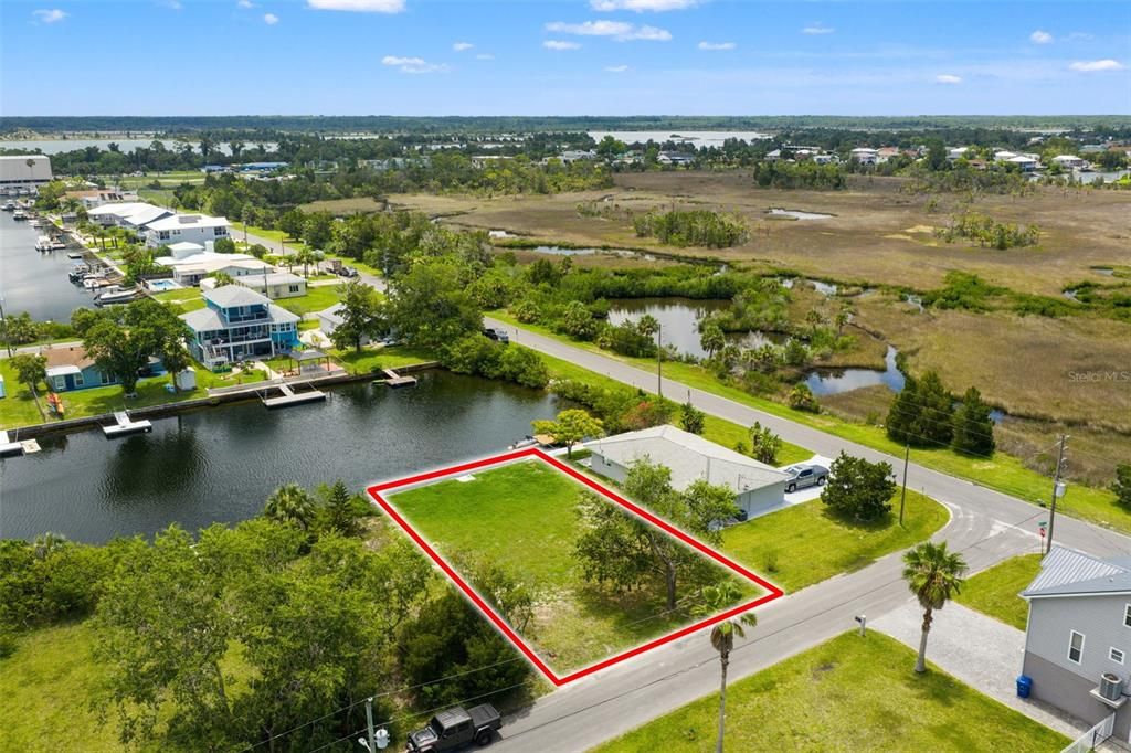 For Sale: $250,000 (0.14 acres)