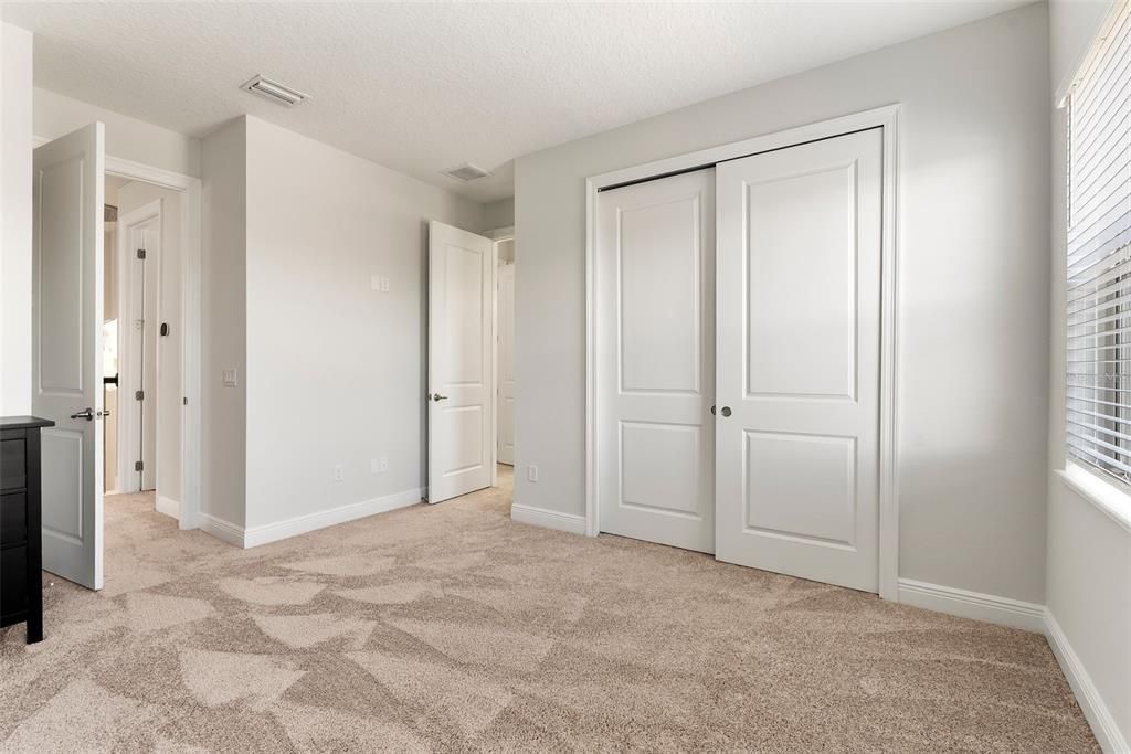 Active With Contract: $1,080,000 (5 beds, 4 baths, 3811 Square Feet)