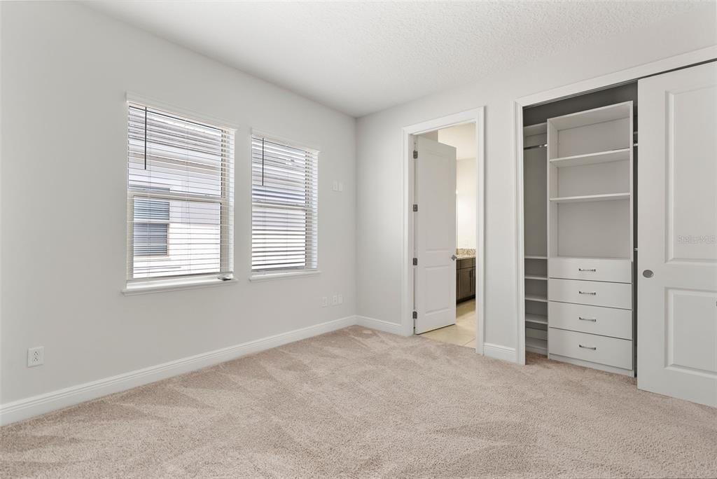 Active With Contract: $1,080,000 (5 beds, 4 baths, 3811 Square Feet)