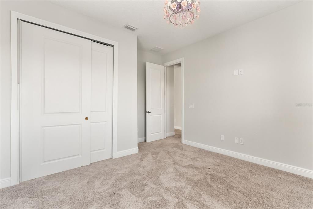 Active With Contract: $1,080,000 (5 beds, 4 baths, 3811 Square Feet)