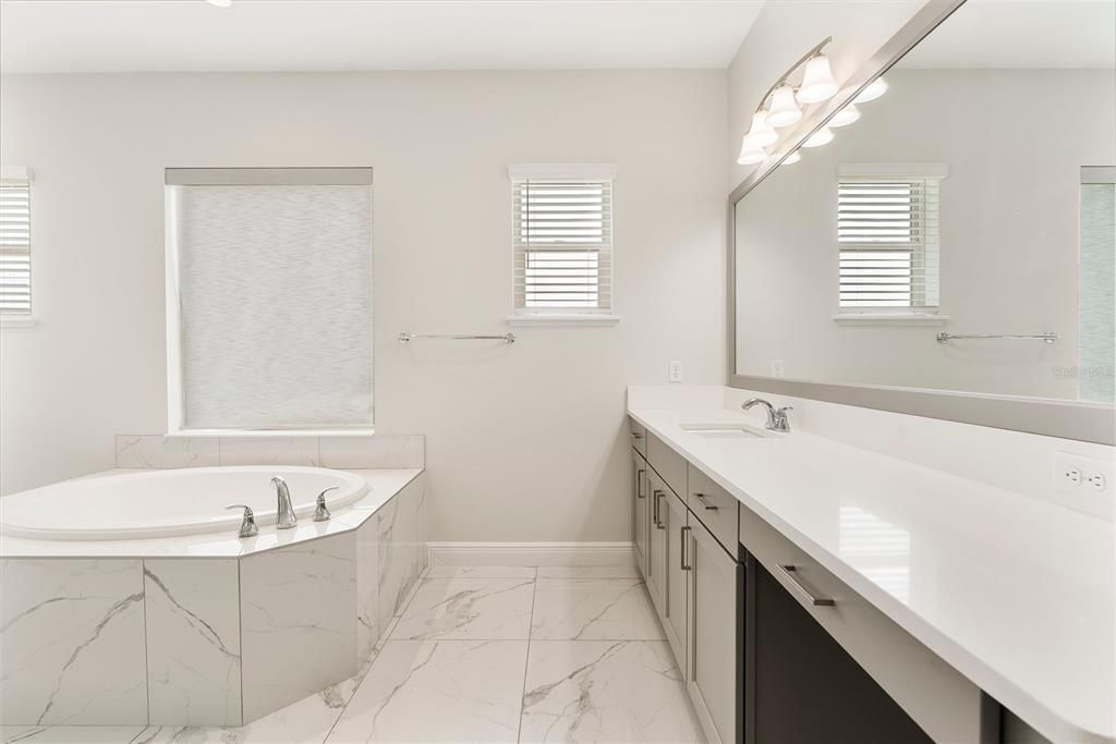 Active With Contract: $1,080,000 (5 beds, 4 baths, 3811 Square Feet)