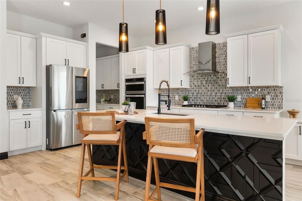 Active With Contract: $1,080,000 (5 beds, 4 baths, 3811 Square Feet)