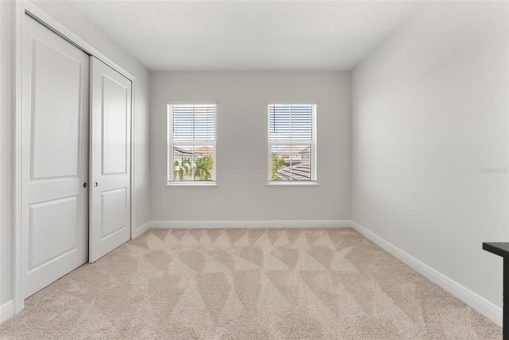 Active With Contract: $1,080,000 (5 beds, 4 baths, 3811 Square Feet)