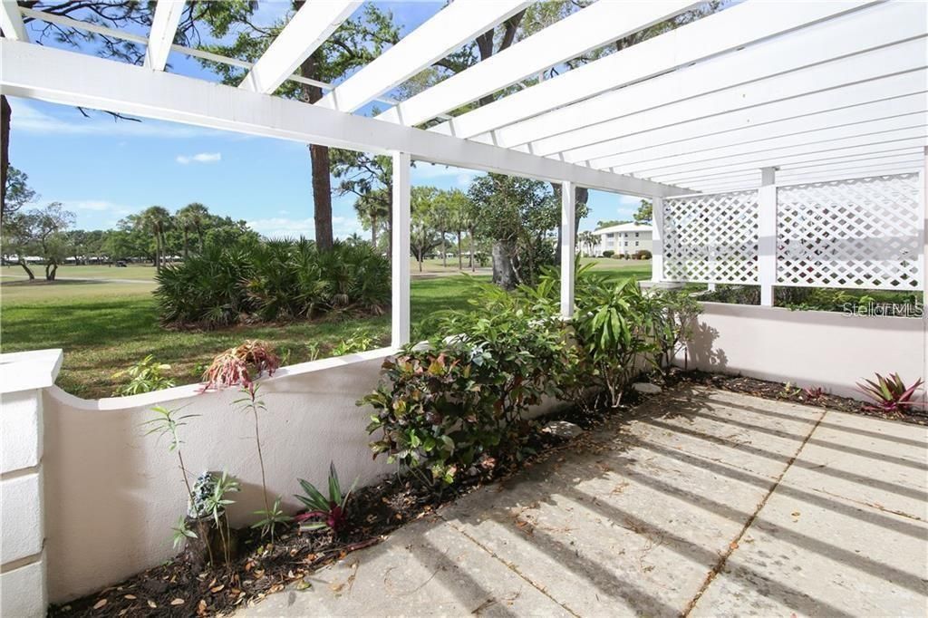 出租: $1,525 (2 贝兹, 2 浴室, 946 平方英尺)