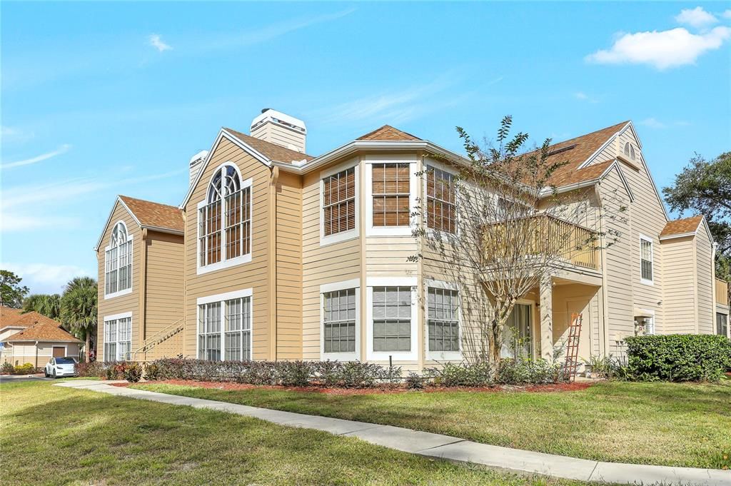 Active With Contract: $185,000 (3 beds, 2 baths, 1130 Square Feet)