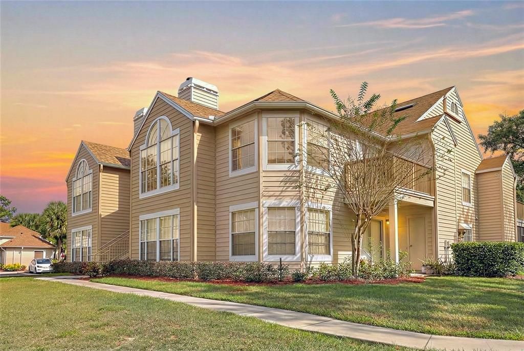 Active With Contract: $185,000 (3 beds, 2 baths, 1130 Square Feet)