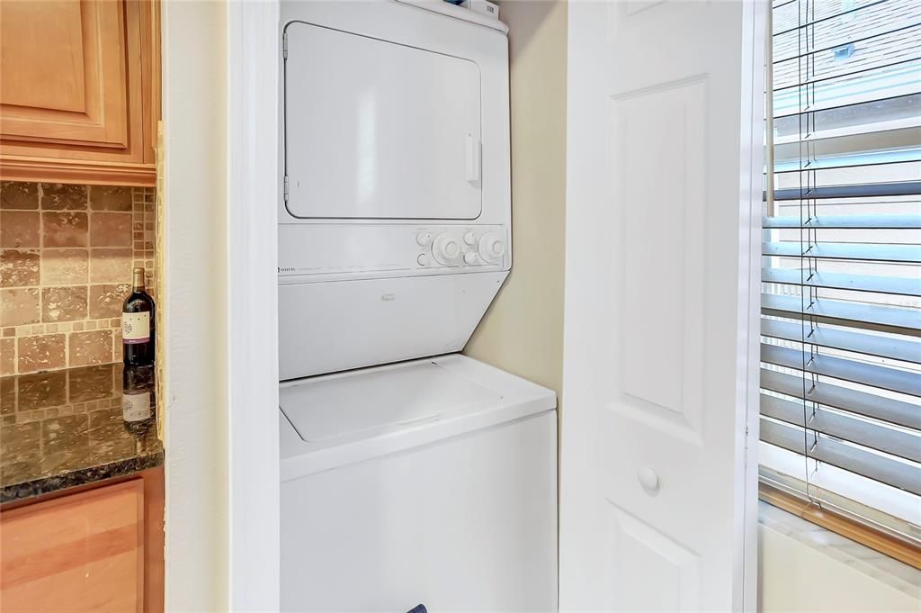 Active With Contract: $185,000 (3 beds, 2 baths, 1130 Square Feet)