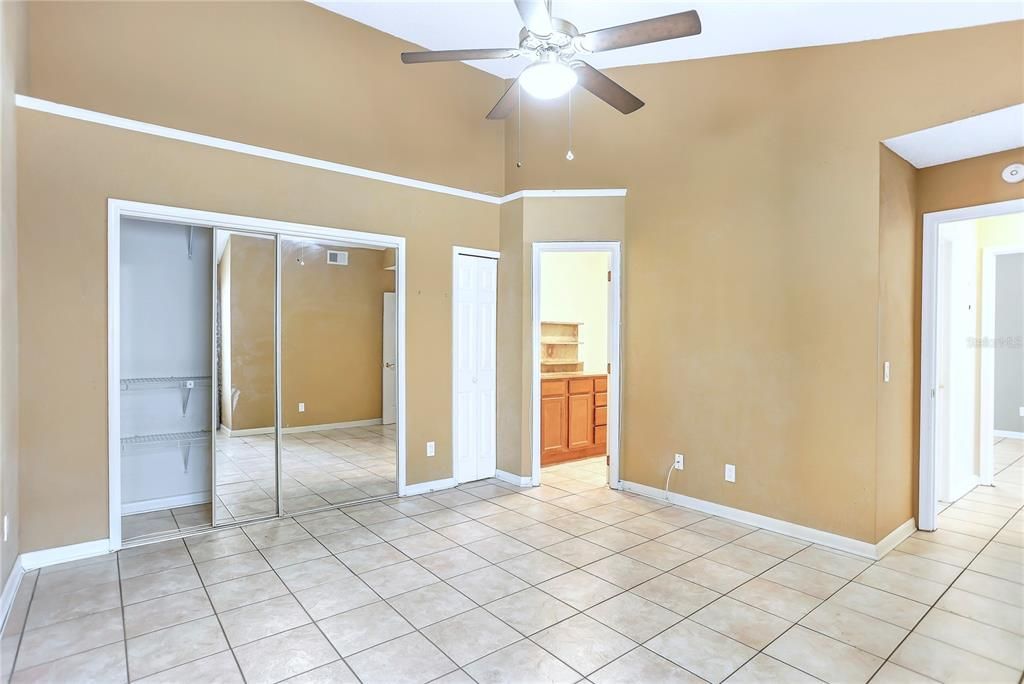 Active With Contract: $185,000 (3 beds, 2 baths, 1130 Square Feet)