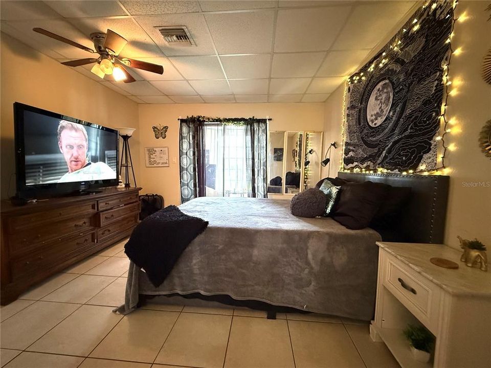 Activo con contrato: $64,900 (1 camas, 1 baños, 875 Pies cuadrados)