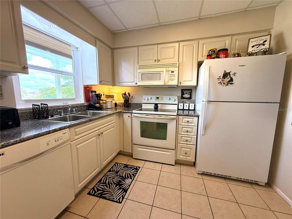 Activo con contrato: $64,900 (1 camas, 1 baños, 875 Pies cuadrados)