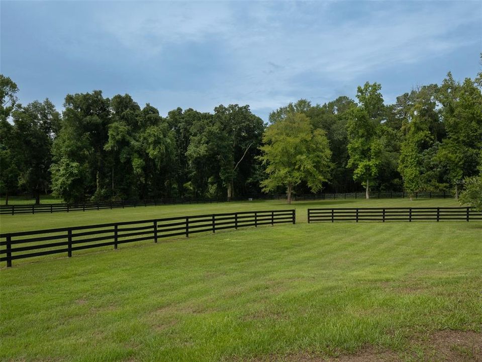 For Sale: $1,245,000 (4 beds, 2 baths, 2502 Square Feet)
