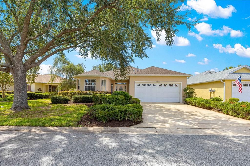 Active With Contract: $219,999 (2 beds, 2 baths, 1660 Square Feet)