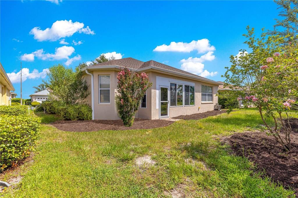 Active With Contract: $219,999 (2 beds, 2 baths, 1660 Square Feet)