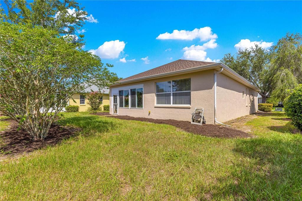 Active With Contract: $219,999 (2 beds, 2 baths, 1660 Square Feet)