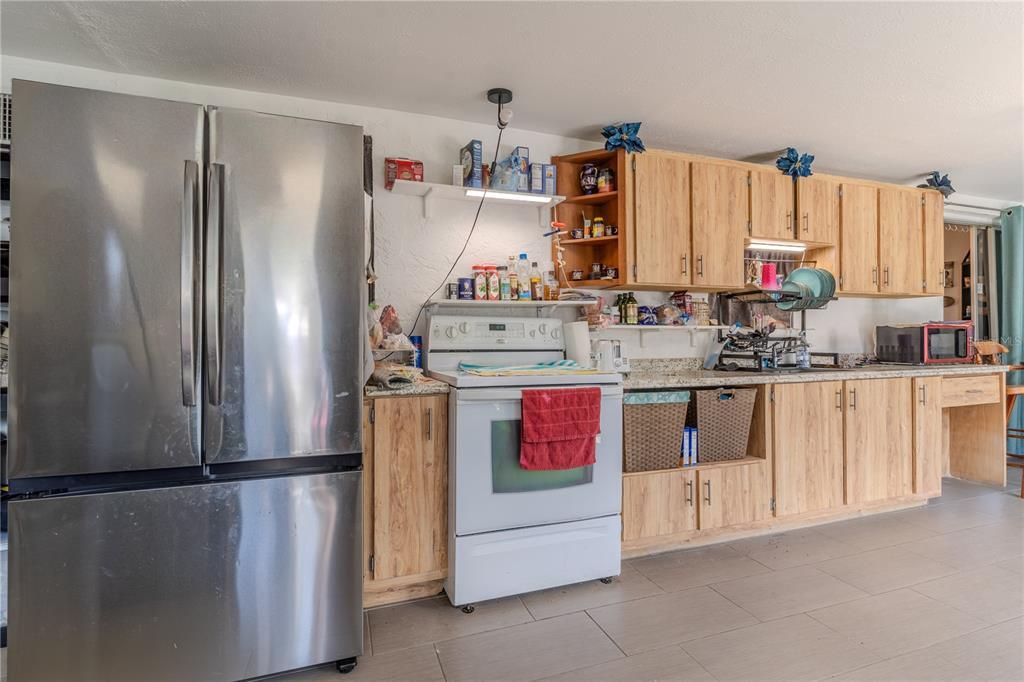 For Sale: $244,900 (2 beds, 2 baths, 1742 Square Feet)