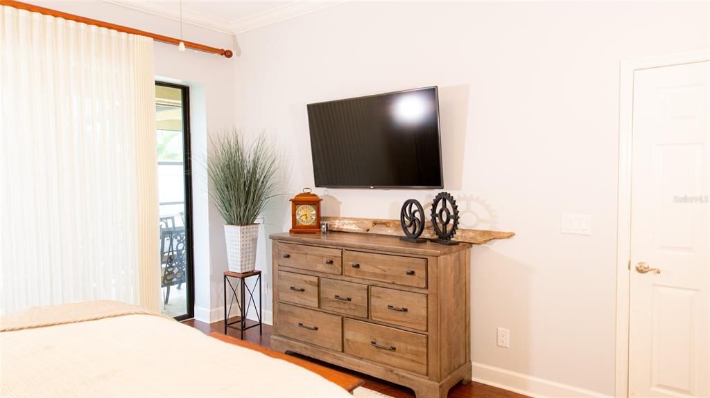 En Venta: $664,900 (3 camas, 2 baños, 2248 Pies cuadrados)