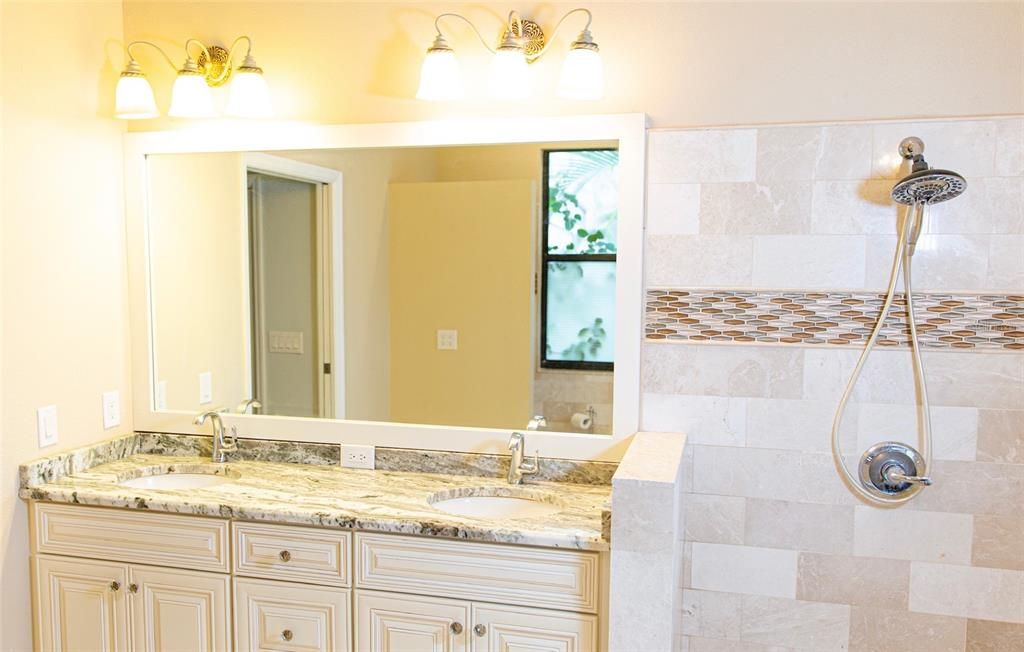 En Venta: $664,900 (3 camas, 2 baños, 2248 Pies cuadrados)