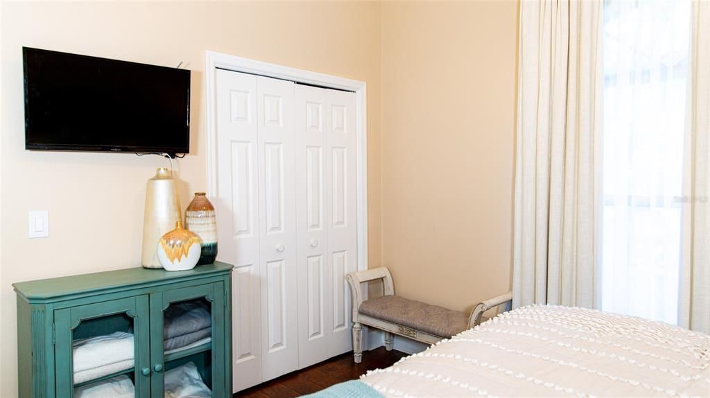 En Venta: $664,900 (3 camas, 2 baños, 2248 Pies cuadrados)