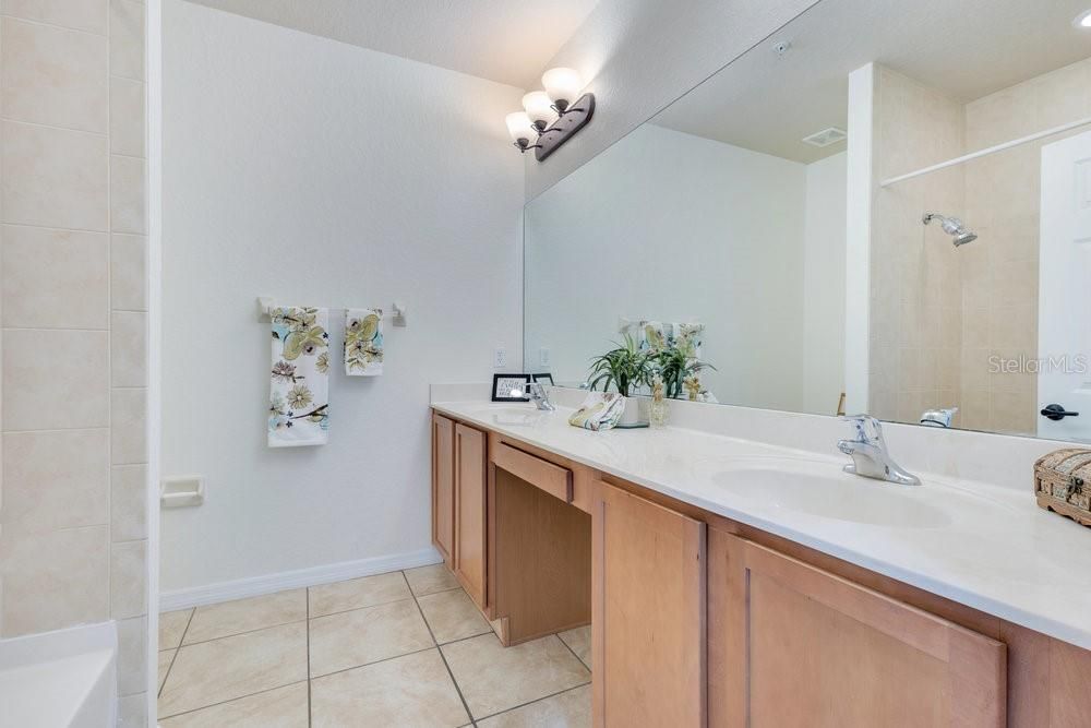 For Sale: $300,000 (3 beds, 2 baths, 1626 Square Feet)