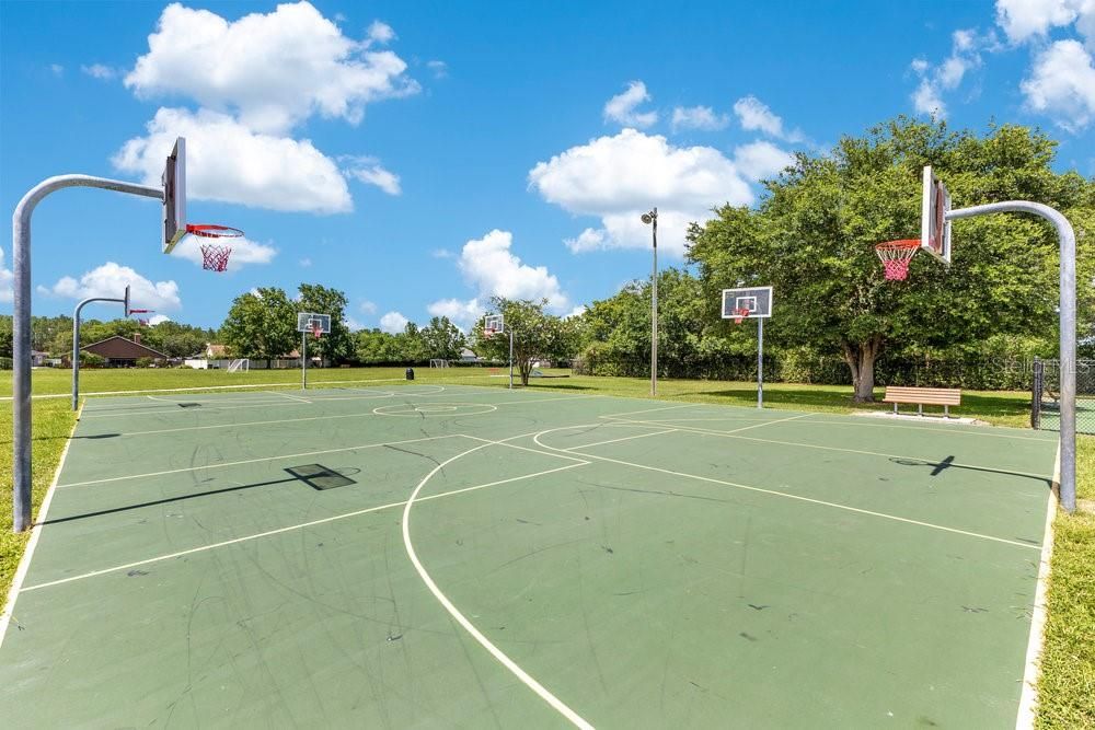 For Sale: $300,000 (3 beds, 2 baths, 1626 Square Feet)