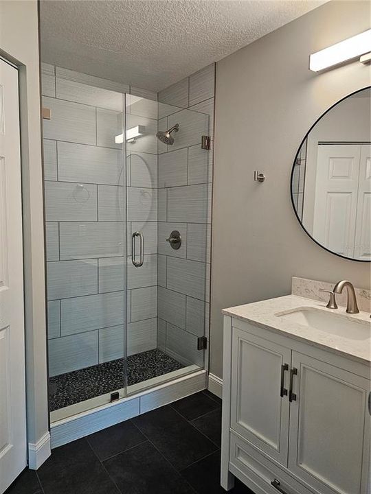 待售: $206,000 (2 贝兹, 2 浴室, 912 平方英尺)