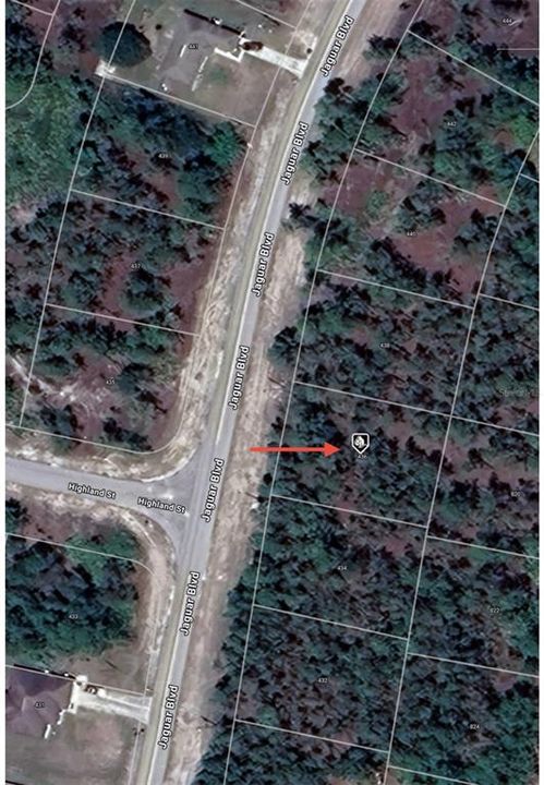 На продажу: $23,900 (0.26 acres)