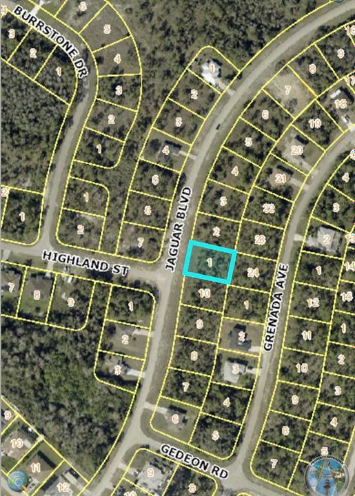 На продажу: $23,900 (0.26 acres)