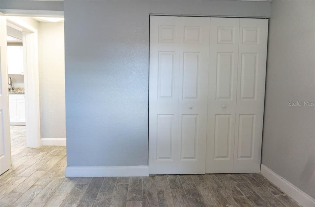 For Rent: $1,195 (1 beds, 1 baths, 850 Square Feet)