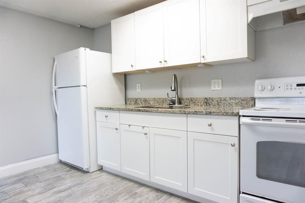 For Rent: $1,195 (1 beds, 1 baths, 850 Square Feet)