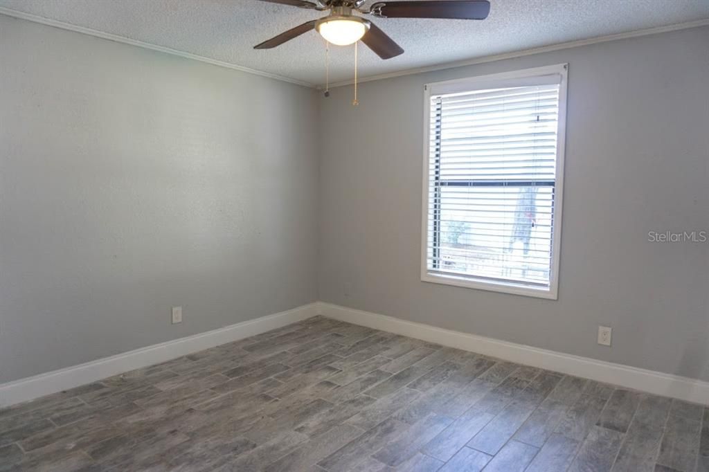 For Rent: $1,195 (1 beds, 1 baths, 850 Square Feet)