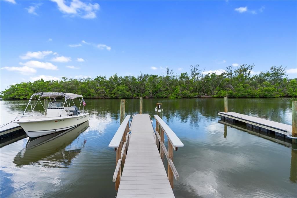 На продажу: $135,000 (1 спален, 1 ванн, 432 Квадратных фут)