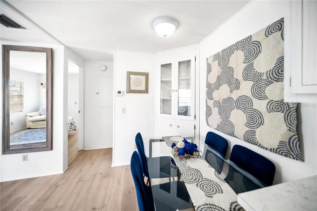 На продажу: $135,000 (1 спален, 1 ванн, 432 Квадратных фут)