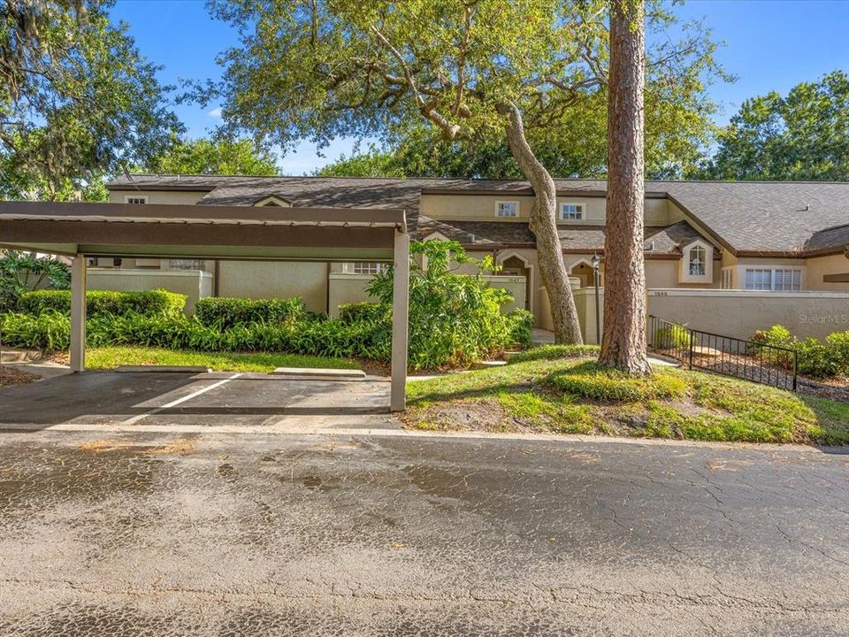 Active With Contract: $238,000 (1 beds, 1 baths, 832 Square Feet)