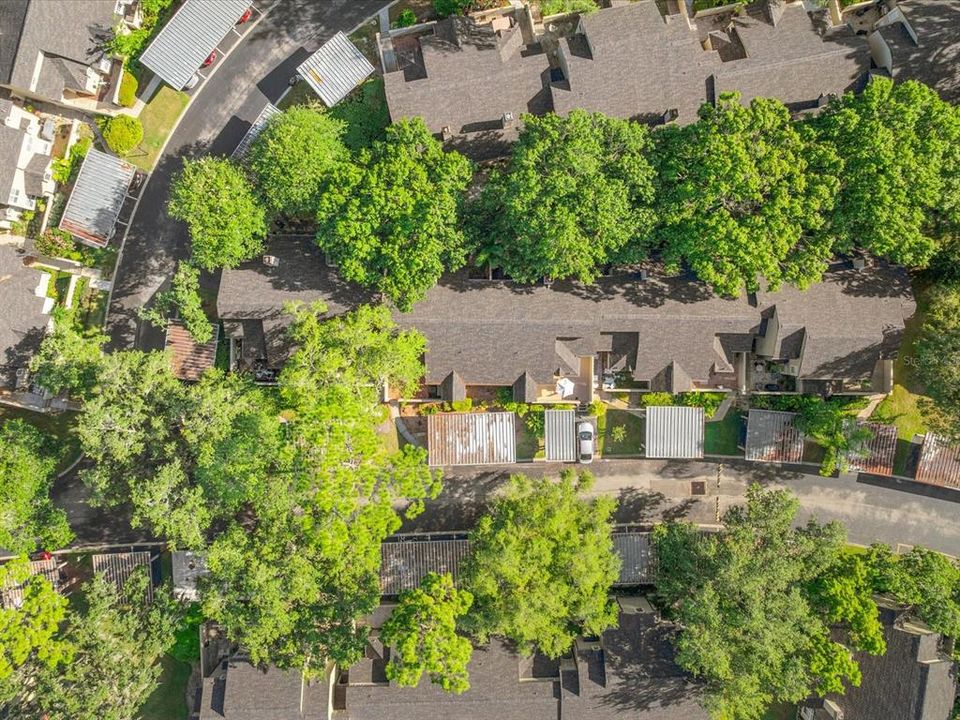 Active With Contract: $238,000 (1 beds, 1 baths, 832 Square Feet)