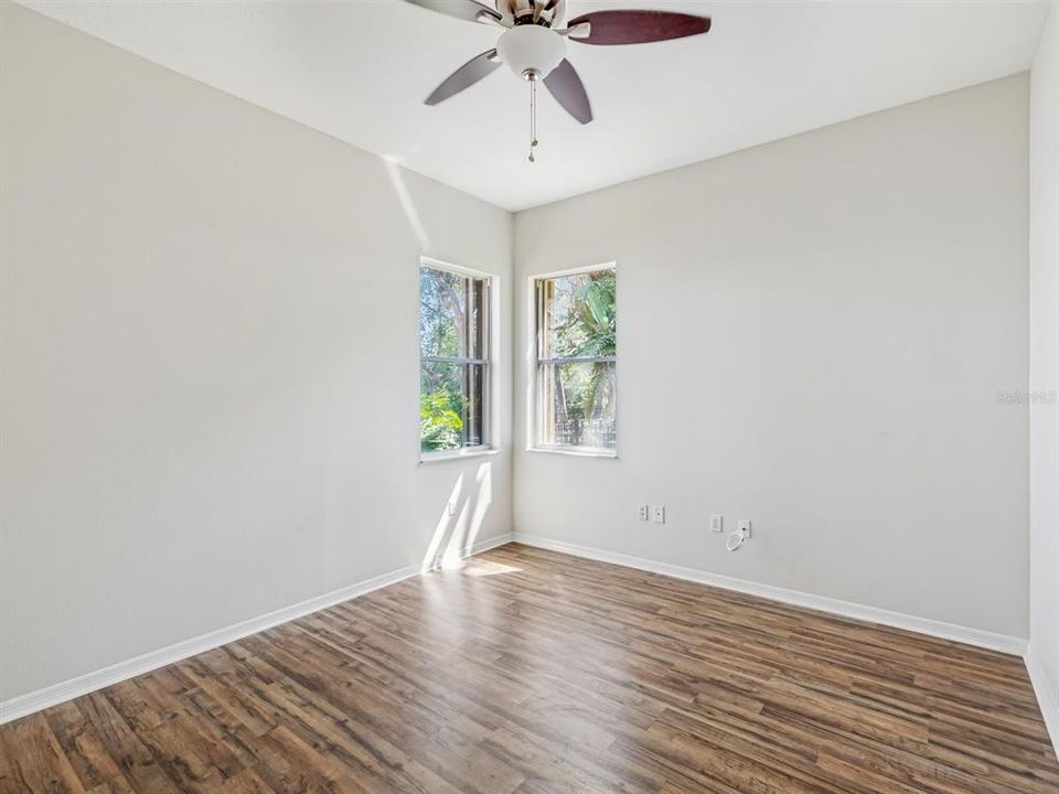 En Venta: $1,095,000 (4 camas, 3 baños, 2787 Pies cuadrados)