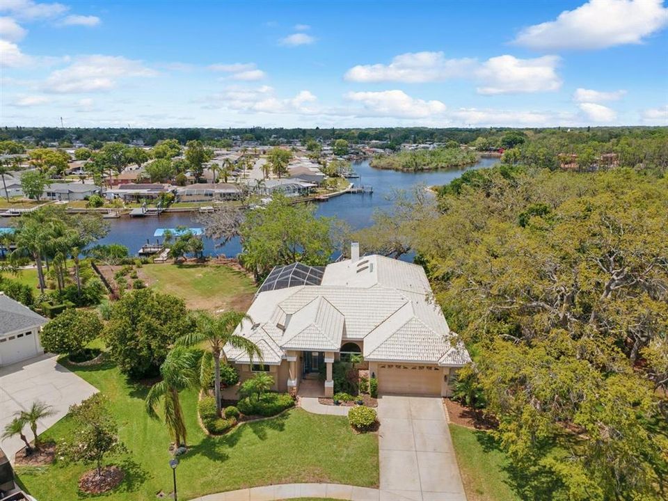 En Venta: $1,095,000 (4 camas, 3 baños, 2787 Pies cuadrados)