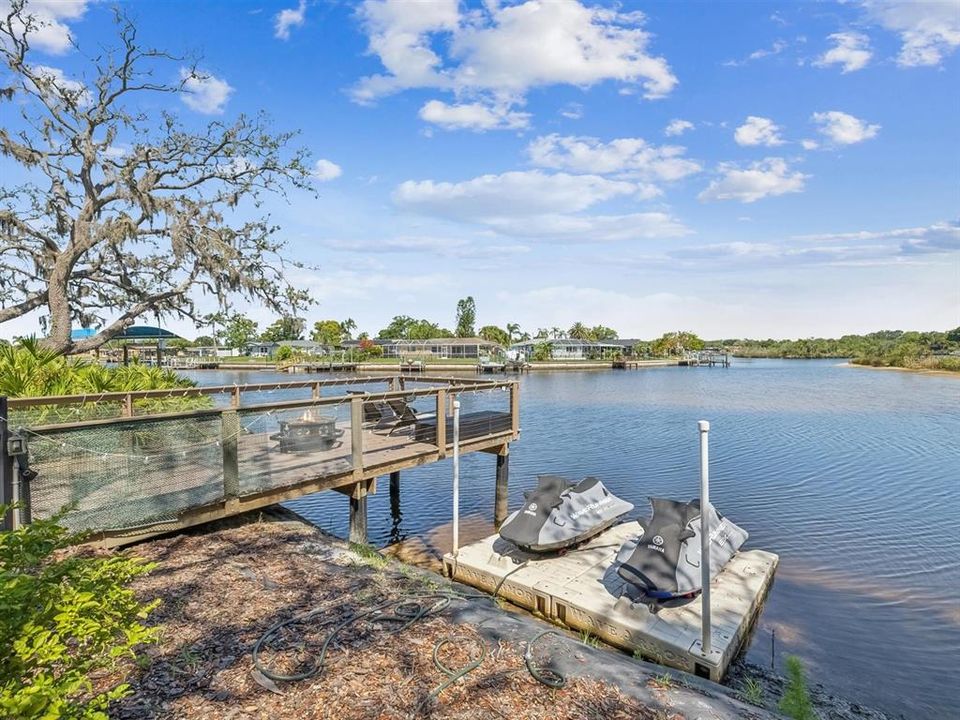 En Venta: $1,095,000 (4 camas, 3 baños, 2787 Pies cuadrados)