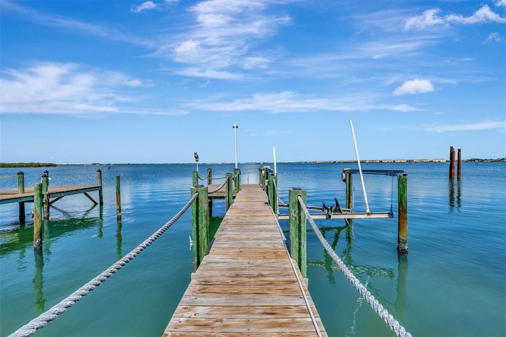 На продажу: $1,350,000 (3 спален, 3 ванн, 2328 Квадратных фут)