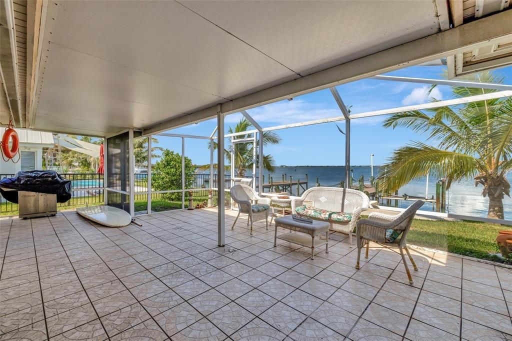 На продажу: $1,350,000 (3 спален, 3 ванн, 2328 Квадратных фут)