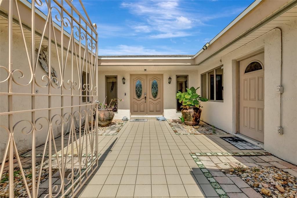 На продажу: $1,350,000 (3 спален, 3 ванн, 2328 Квадратных фут)