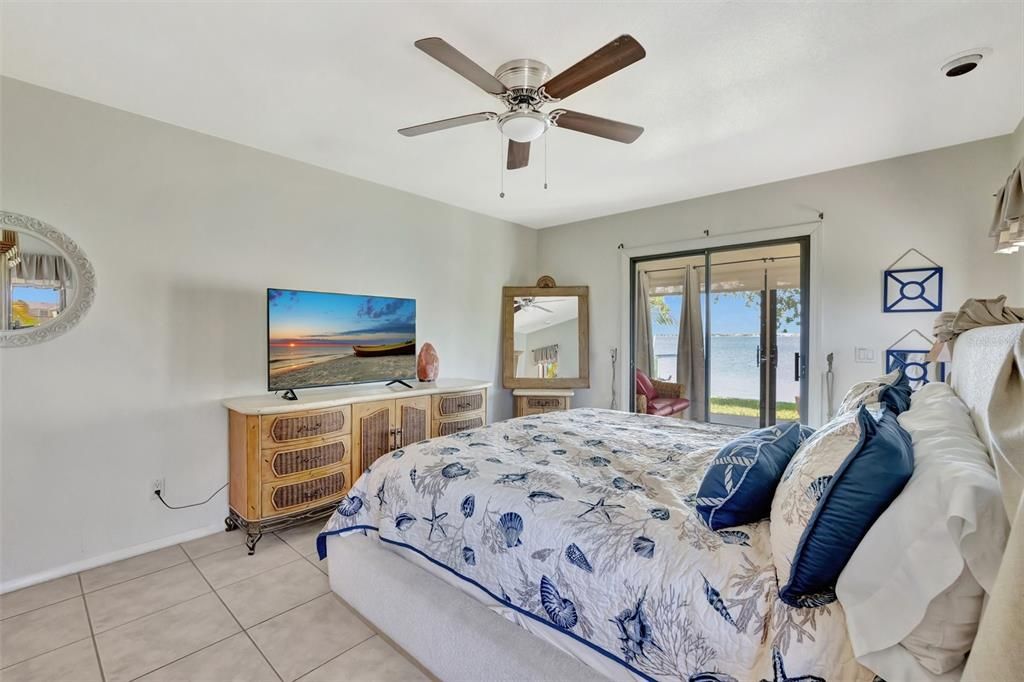 На продажу: $1,350,000 (3 спален, 3 ванн, 2328 Квадратных фут)