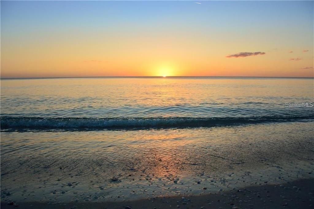 待售: $137,500 (0.12 acres)