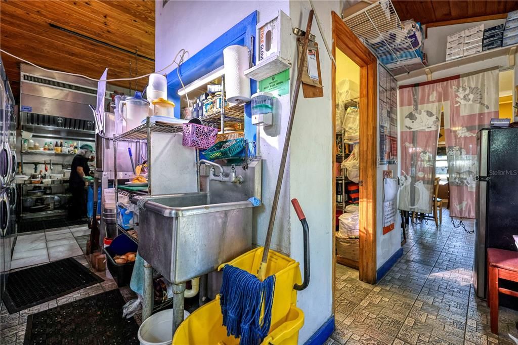 En Venta: $225,000 (0 camas, 0 baños, 816 Pies cuadrados)