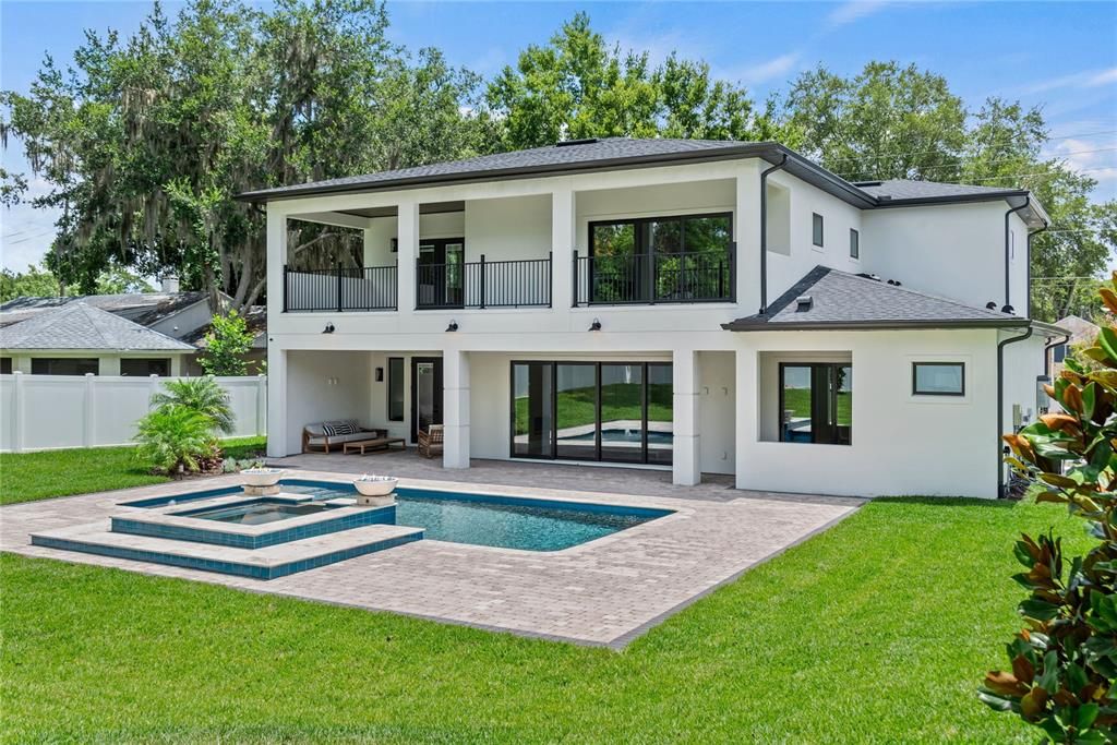 For Sale: $2,300,000 (5 beds, 5 baths, 4146 Square Feet)