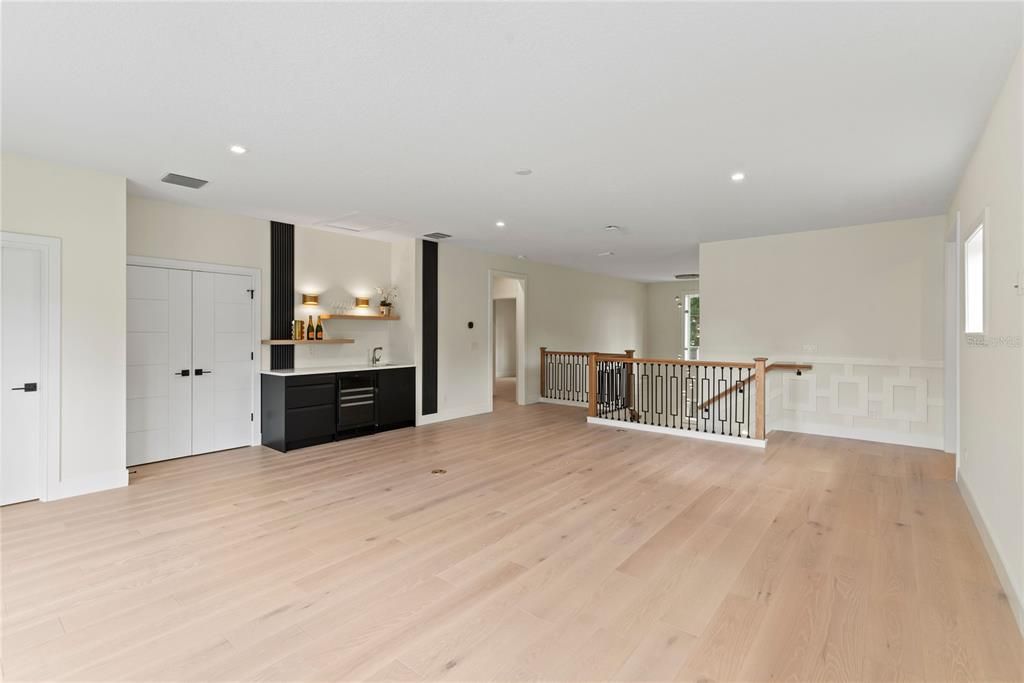 For Sale: $2,300,000 (5 beds, 5 baths, 4146 Square Feet)