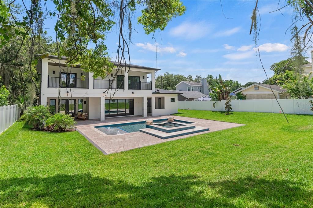 For Sale: $2,300,000 (5 beds, 5 baths, 4146 Square Feet)