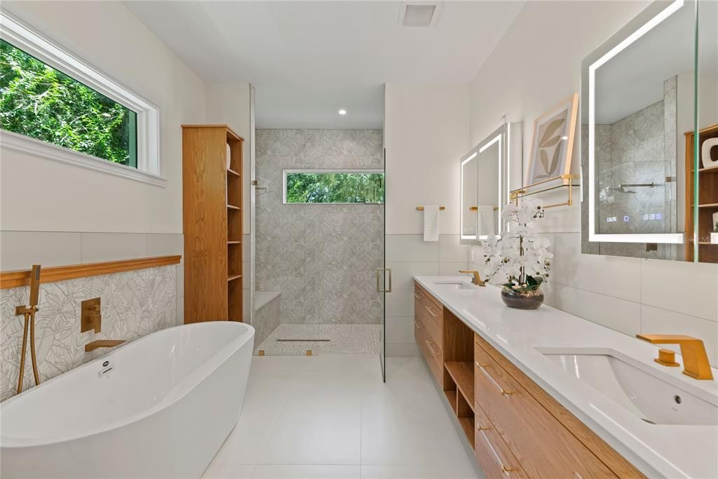 For Sale: $2,300,000 (5 beds, 5 baths, 4146 Square Feet)