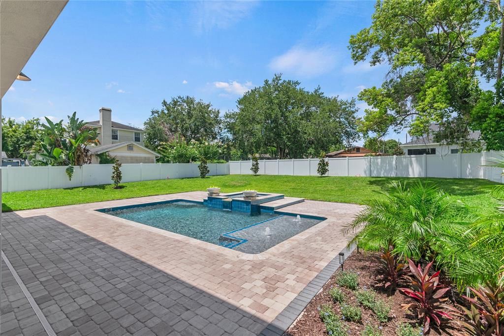 For Sale: $2,300,000 (5 beds, 5 baths, 4146 Square Feet)