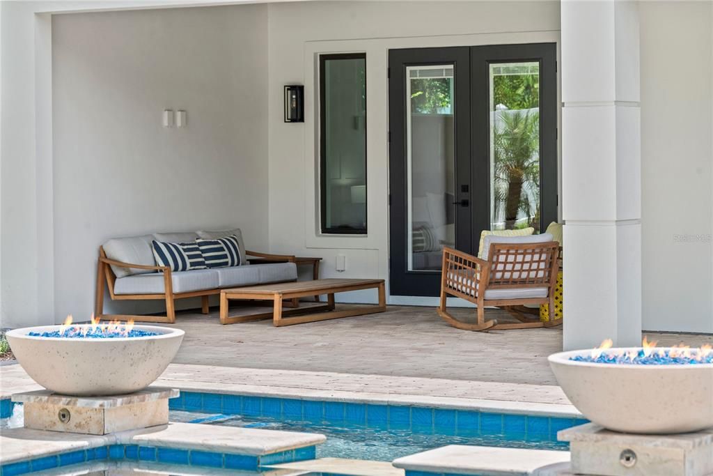 For Sale: $2,300,000 (5 beds, 5 baths, 4146 Square Feet)