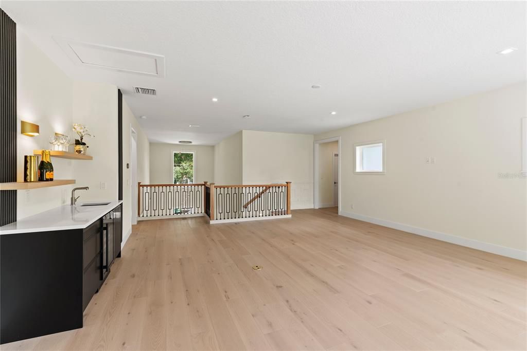 For Sale: $2,300,000 (5 beds, 5 baths, 4146 Square Feet)